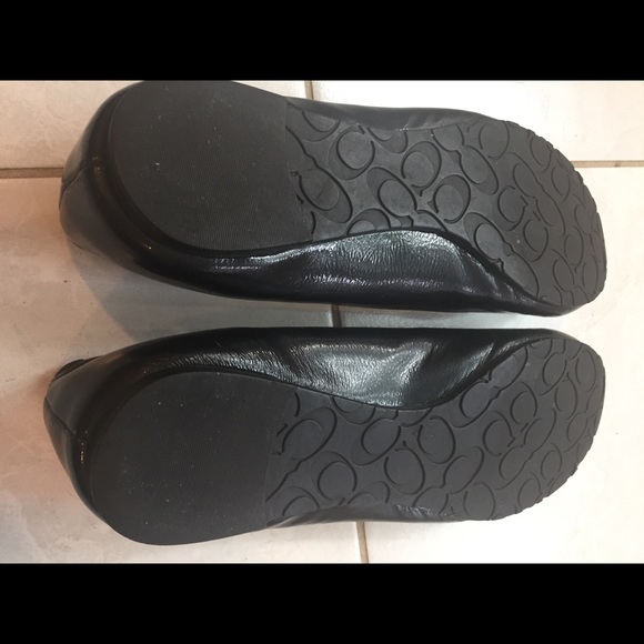 Coach - Picture 2 of 2